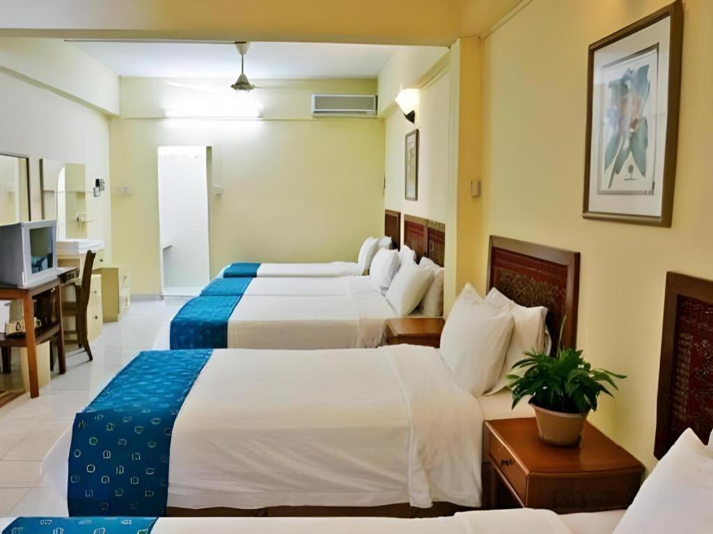 Seapark Condotel Hotel Kota Kinabalu Exterior photo